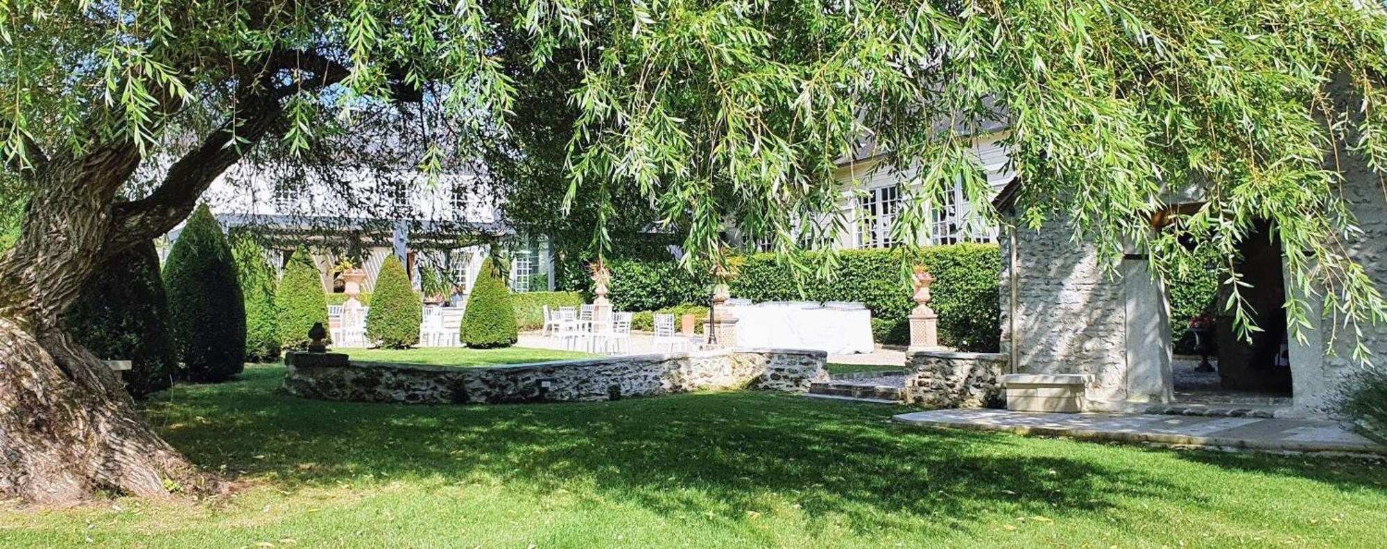 Domaine Des Clos Vallees Longnes Exterior photo